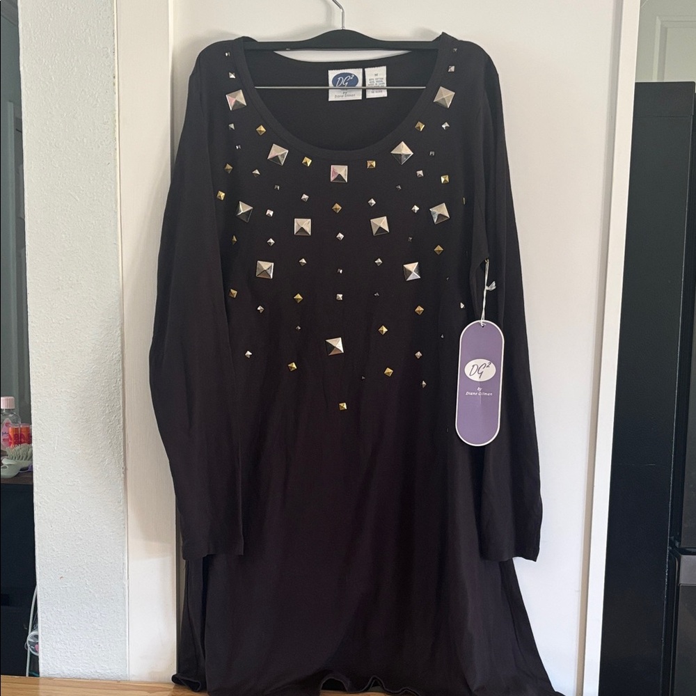 DG2 by Diane Gilman Black Top/dress with Metallic Accents size M